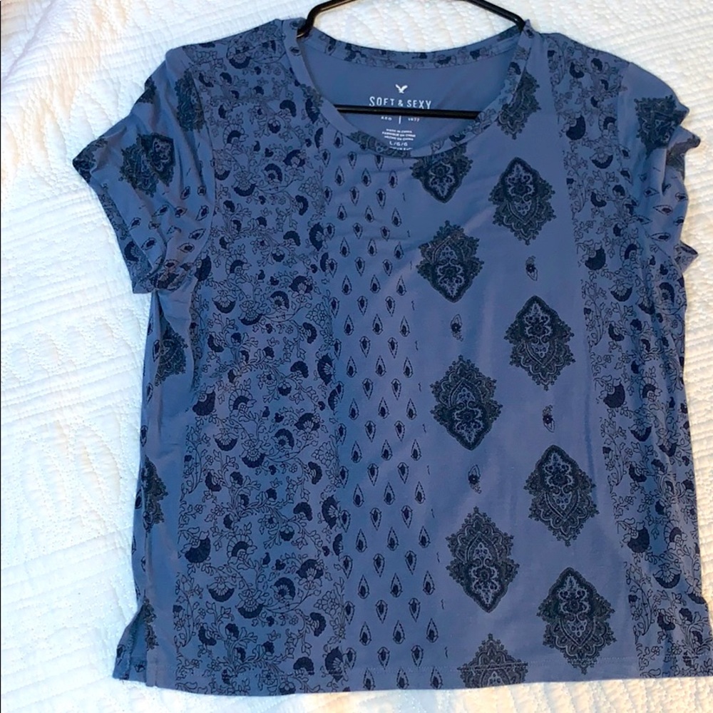 American Eagle cropped tee